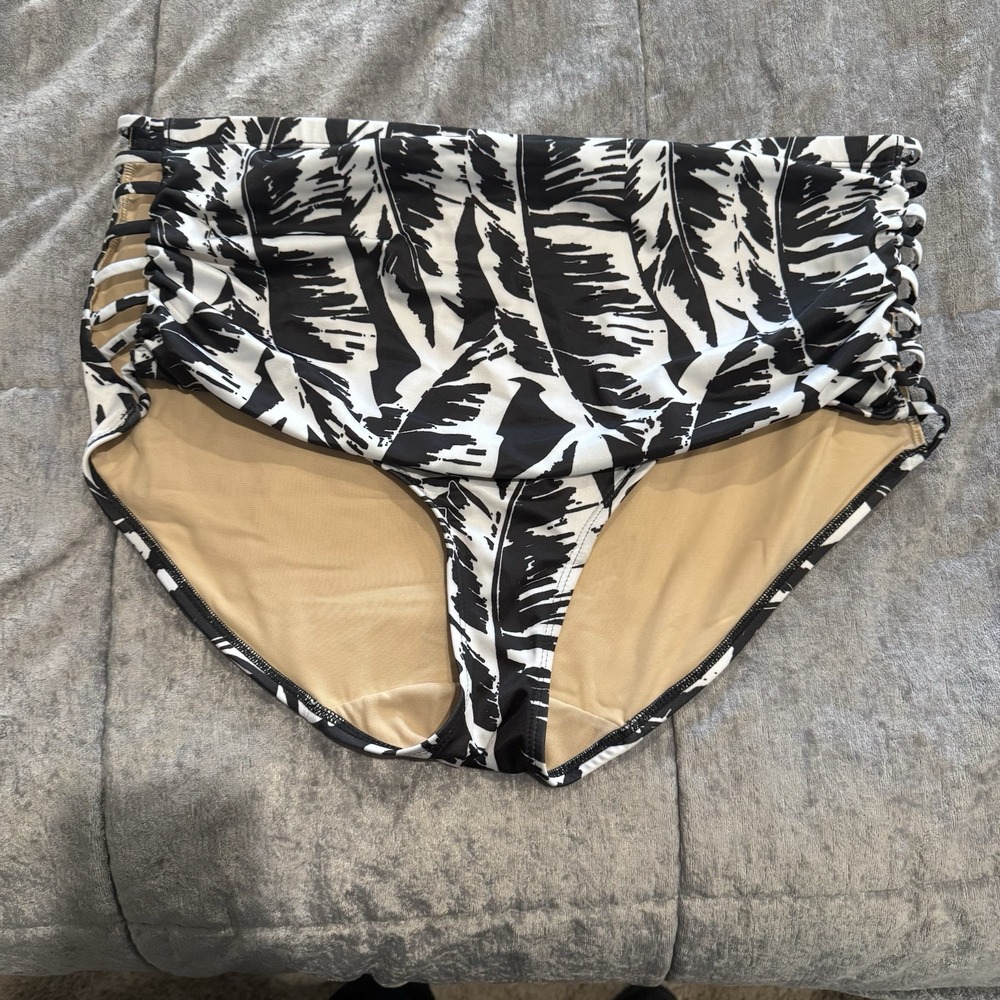 Swim Bottoms by Cacique Black & White Abstract Leaf Pattern Lattice Side 20